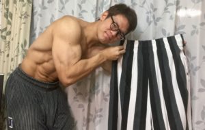 メンズのバギーパンツの値段やメリット、デメリットのおすすめをまとめたお