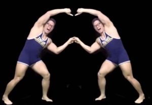 Q:友達が筋トレ始めてハッキリ言ってダサいです。どうしたらいいですか？ A:じゃあジム行く？